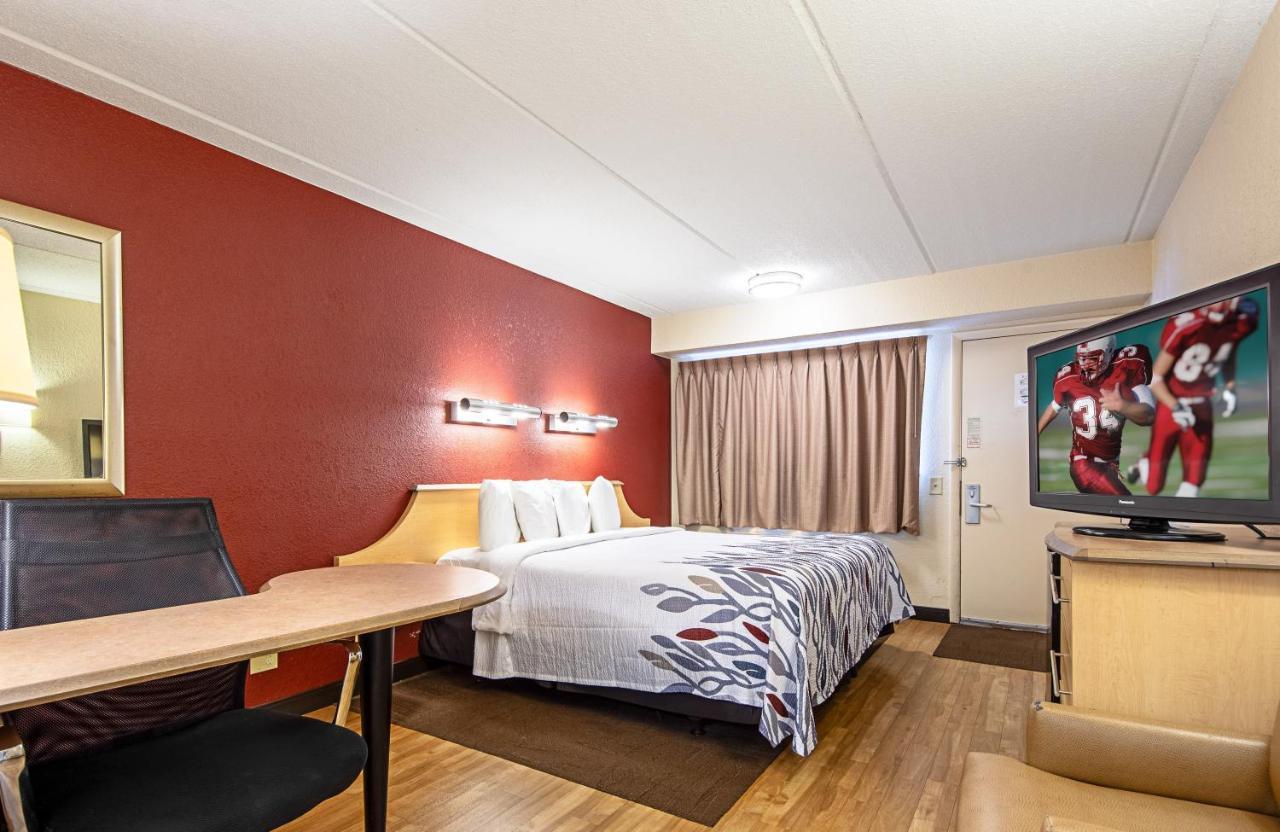 Red Roof Inn Fairmont Luaran gambar
