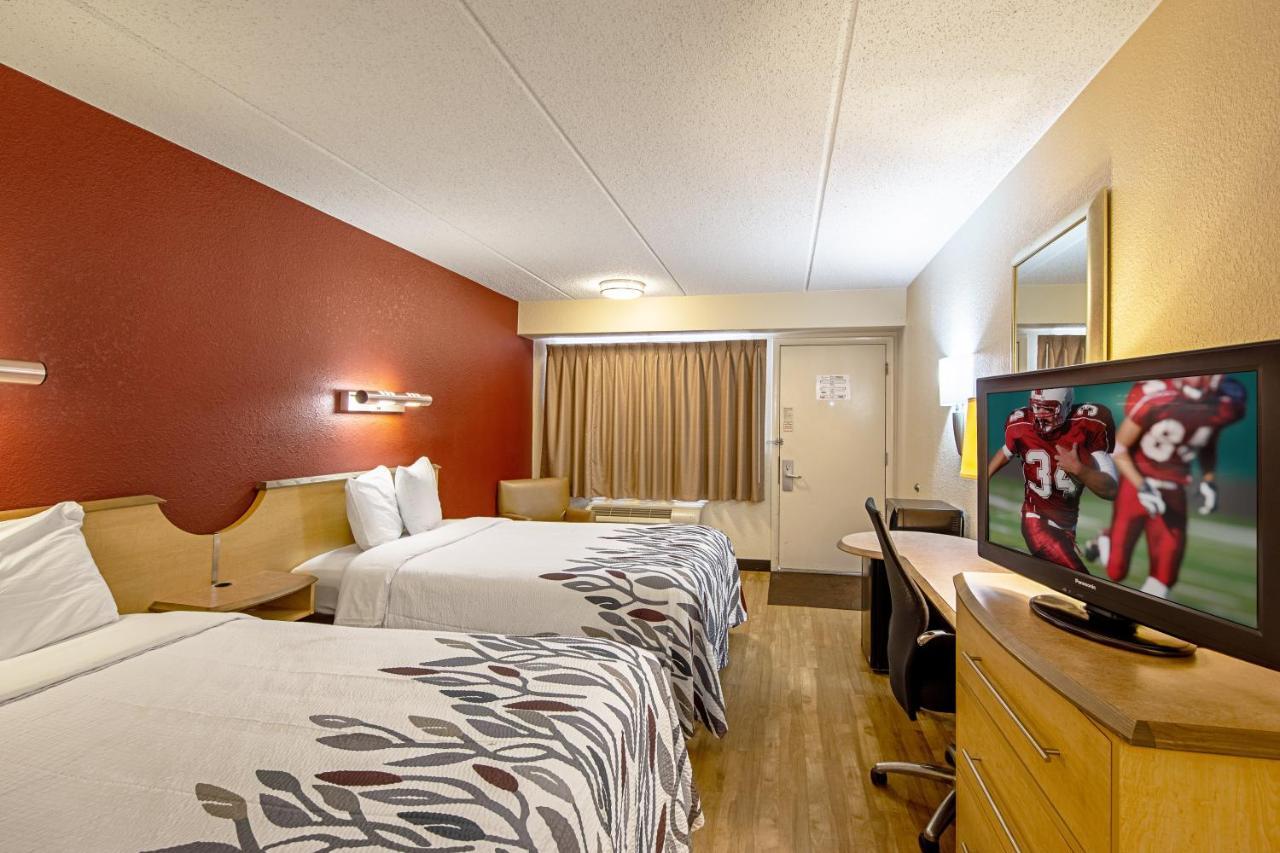 Red Roof Inn Fairmont Luaran gambar