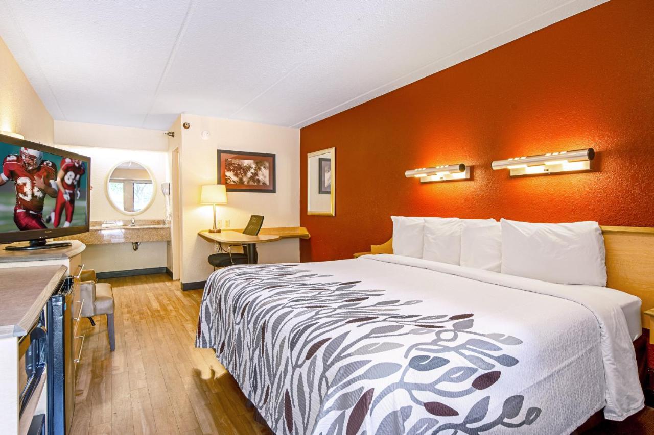 Red Roof Inn Fairmont Luaran gambar