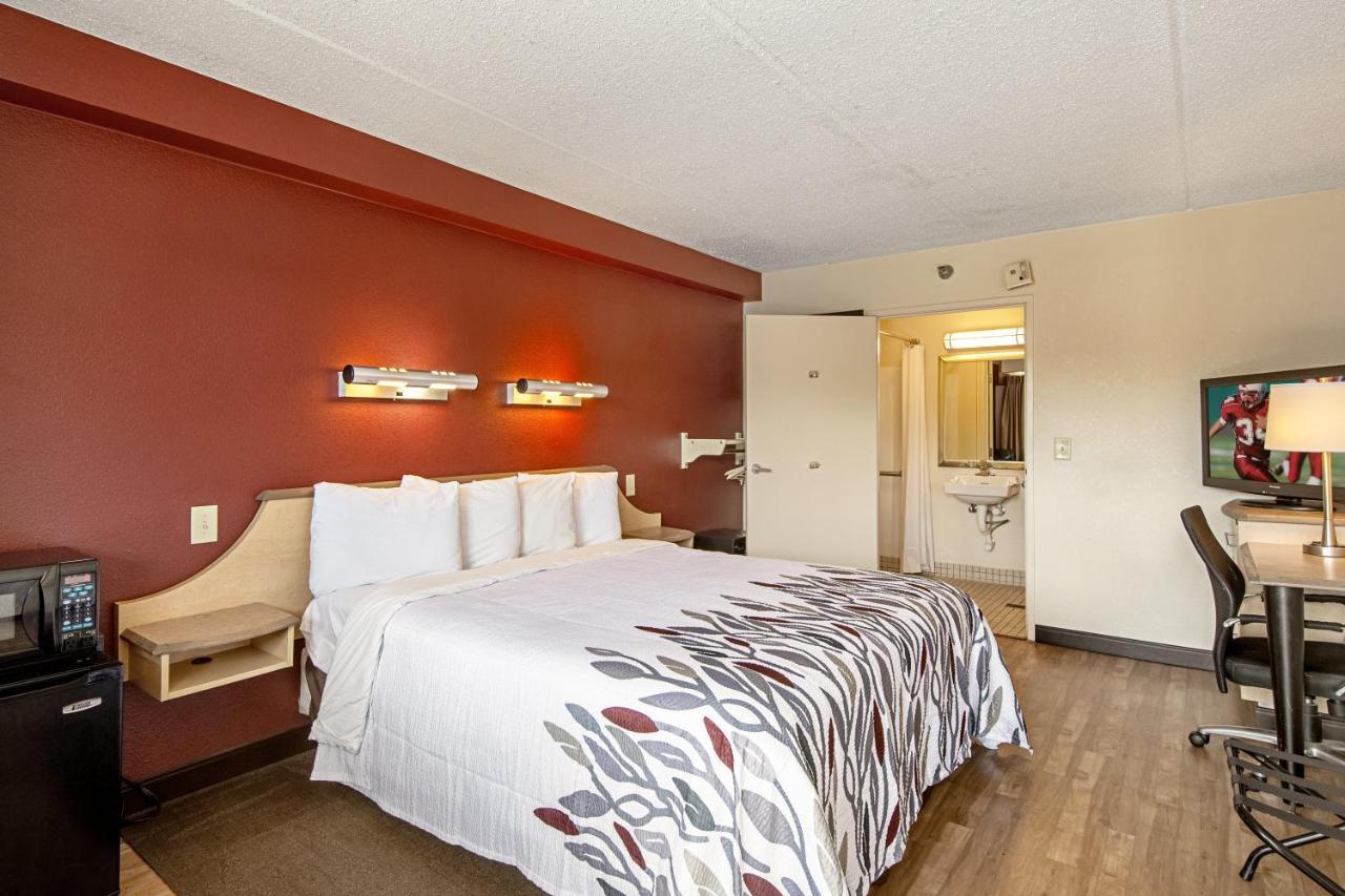 Red Roof Inn Fairmont Luaran gambar