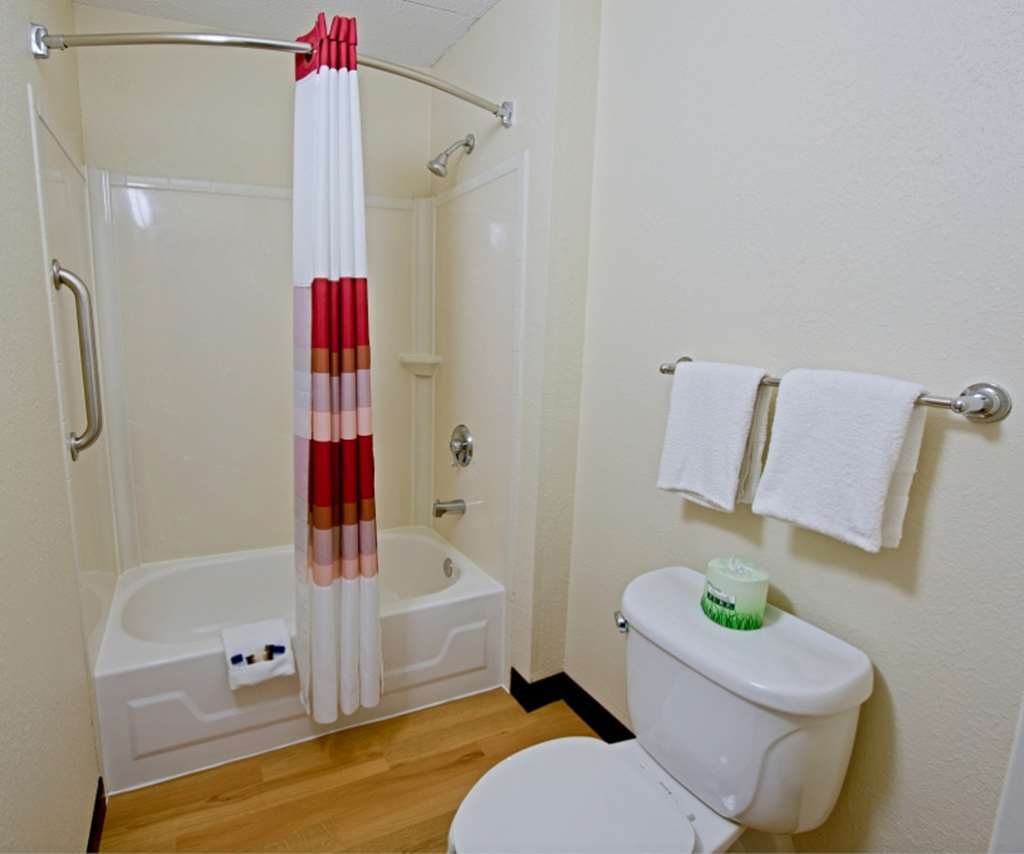 Red Roof Inn Fairmont Bilik gambar