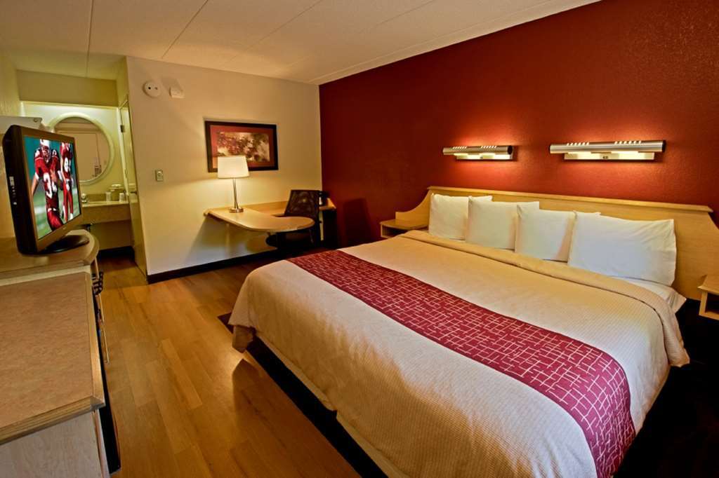 Red Roof Inn Fairmont Bilik gambar