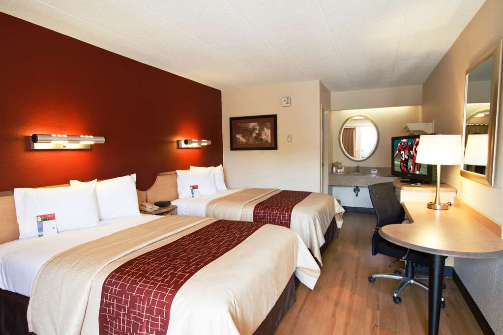 Red Roof Inn Fairmont Bilik gambar