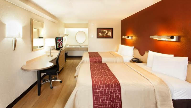 Red Roof Inn Fairmont Luaran gambar